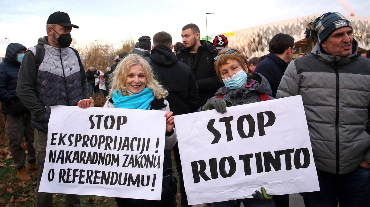 Srbové chtěli chránit přírodu a „vláda na ně nasadila rváče“, říká novinářka